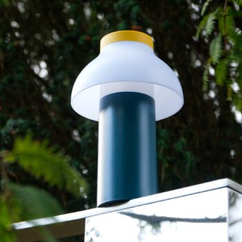HAY PC Prenosná stolná LED lampa s dobíjacou batériou, zelená farba oceánu