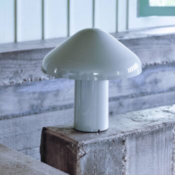HAY Pao Prenosná stolná LED lampa s dobíjacou batériou sivá