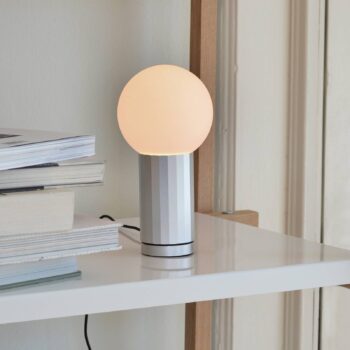 HAY Turn on stolová LED lampa, podstavec hliník