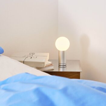 HAY Turn on stolová LED lampa, podstavec hliník