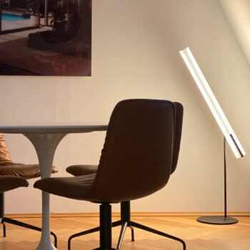 HEAVN One stolová LED lampa, čierna