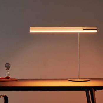 HEAVN One stolová LED lampa, strieborná