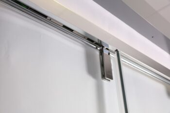 HOPA - Sprchové dvere ADRA - Farba rámu zásteny - Hliník leštený, Rozmer A - 150, Smer zatváranie - Ľavé (SX), Výplň - Číre bezpečnostné sklo - 8 mm BCADRA15CCL