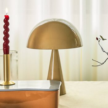 HÜBSCH Mush Mini stolová lampa, piesková farba, železo, E14