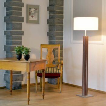 HerzBlut Dana stojaca lampa, orech, biely