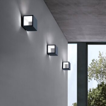ICONE Cubò LED nástenné svietidlo, 10 W, titán/biela