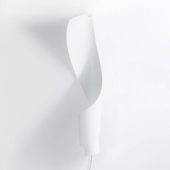 Ingo Maurer Oop's 1 nástenné svietidlo z papiera