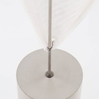 Ingo Maurer Wo-Tum-Bu 2 – stojaca LED lampa