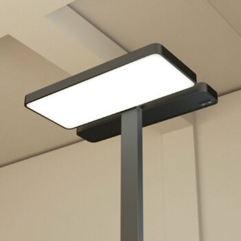 Kancelárska stojacia lampa Arcchio LED Aila, čierna, senzor denného svetla