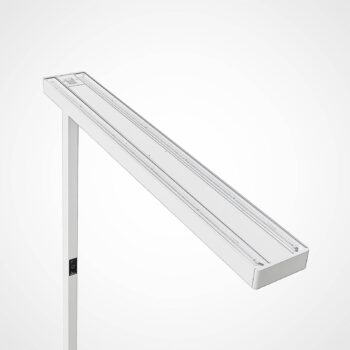 Kancelárska stojacia lampa Arcchio LED Susi, biela, senzor, dotykový stmievač