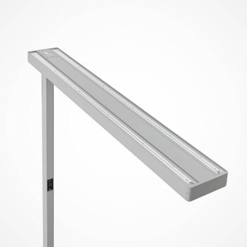Kancelárska stojacia lampa Arcchio LED Susi, strieborná, hliník, dotykový