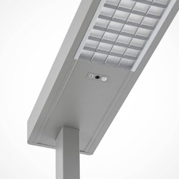 Kancelárska stojacia lampa Arcchio LED Susi, strieborná, senzor, dotykový