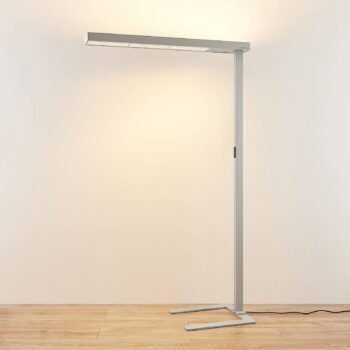 Kancelárska stojacia lampa Arcchio LED Susi, strieborná, senzor, stmievač, CCT