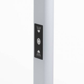 Kancelárska stojacia lampa Prios Zyair LED, strieborná 108,4 cm