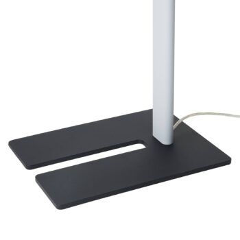 Kancelárska stojacia lampa Prios Zyair LED, strieborná 59,7 cm