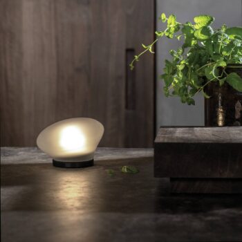 Karman Agua stolová LED lampa Ø 13 cm efekt mrazu