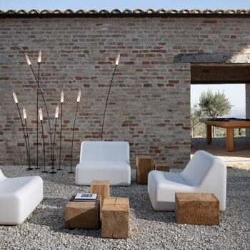 Karman Nilo LED svetlo s hrotom do zeme 118 cm