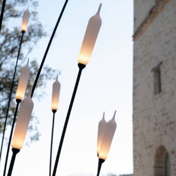 Karman Nilo LED svetlo s hrotom do zeme 118 cm