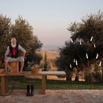 Karman Nilo LED svetlo s hrotom do zeme 150 cm