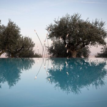 Karman Nilo LED svetlo s hrotom do zeme 150 cm