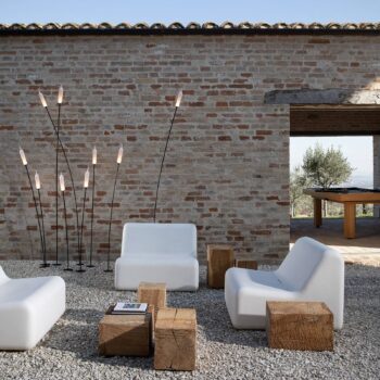 Karman Nilo vonkajšia stojaca LED lampa 118 cm