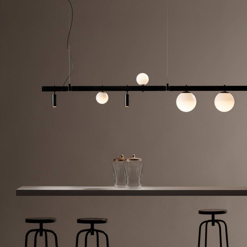 Karman Stant závesné LED svietidlo, trám, čierna Karman Stant závesné LED svietidlo, trám, čierna