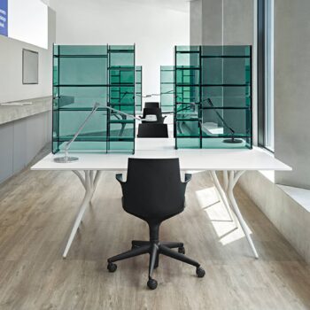 Kartell Aledin Tec stolná LED lampa, dymová sivá