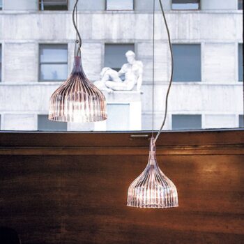 Kartell É – závesná lampa LED, priehľadná