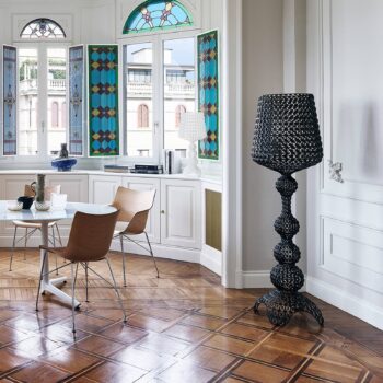 Kartell Kabuki – stojaca LED lampa, čierna