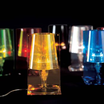 Kartell Take dizajnérska stolná lampa, svetlomodrá
