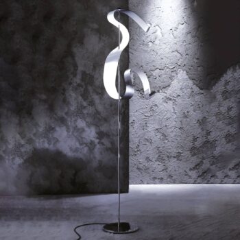 Knikerboker Curve stojaca LED lampa striebro