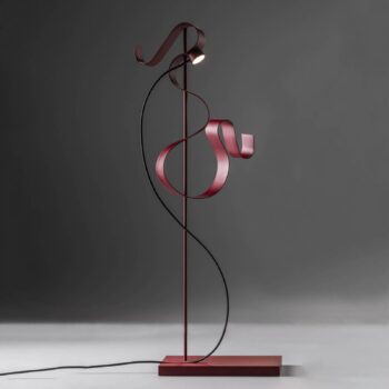 Knikerboker Curve stolová LED lampa, červená