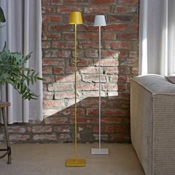LED dobíjacia stojacia lampa Nuindie IP54 120 cm okrúhla USB-C snehovo