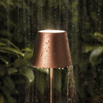 LED dobíjacia stolná lampa Nuindie mini, USB-C, bronzová, IP54, stmiev.