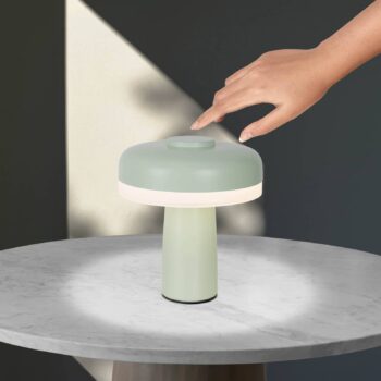 LED dobíjacia stolová lampa Pilu, mentolová, výška 16,5 cm kovová touchdim