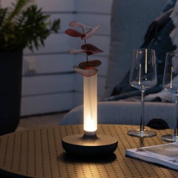 LED lampa Biarritz IP54 batéria CCT čierna