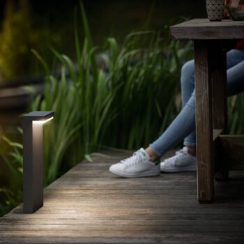 LED podsvietenie podstavca Philips Bustan, 2 700 K