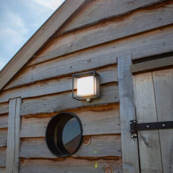 LED solárna lampa Curtis so snímačom pohybu