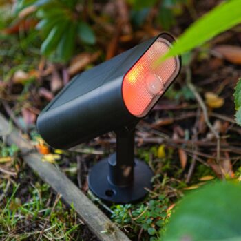 LED solárna lampa Ginbo na stenu a podlahu