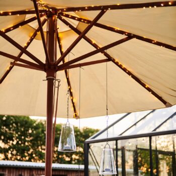 LED solárna svetelná reťaz Knirke Solar Parasol 8 x 2 m