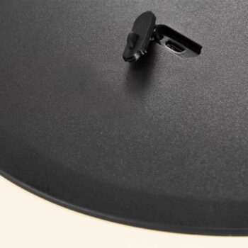 LED stojaca lampa Kettle Tripod kovová, tienidlo na lampu 36 cm