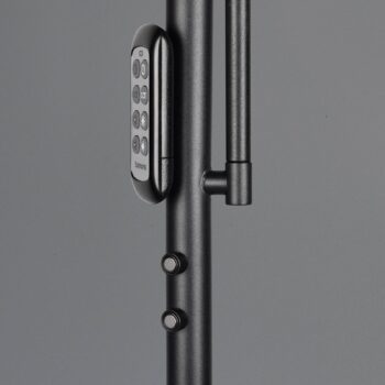 LED stojacia lampa Palermo, čierna matná, diaľkové ovládanie, pamäť