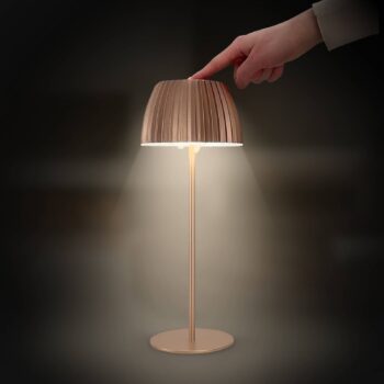 LED stolová lampa Brilo unplugged Riffle, 36 cm, medená