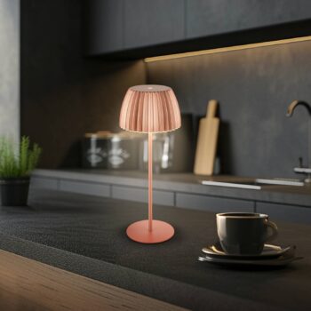 LED stolová lampa Brilo unplugged Riffle, 36 cm, medená