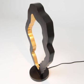 LED stolová lampa Infernale, originálny dizajn