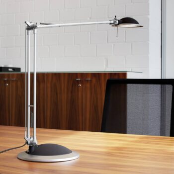 LED stolová lampa MAULbusiness, hliník, výška 50 cm