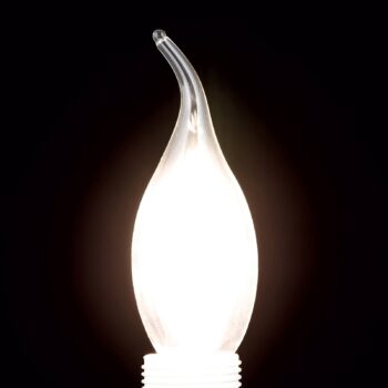 LED sviečka E14 4,5 W filament náraz vetra stmieva