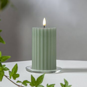 LED sviečka Flame Stripe zelená 15 cm z pravého vosku na batérie