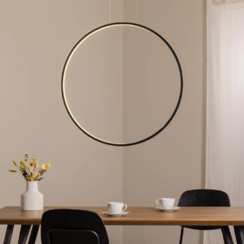LED závesné svietidlo Saturno vertikálne, čierne, Ø 80 cm, kov