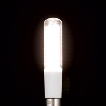 LED žiarovka B15d 8 W 3 000 K